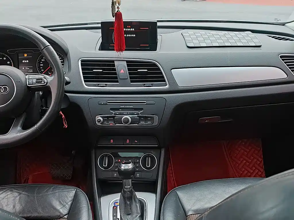 Audi Q3 2017 30 TFSI Fashion