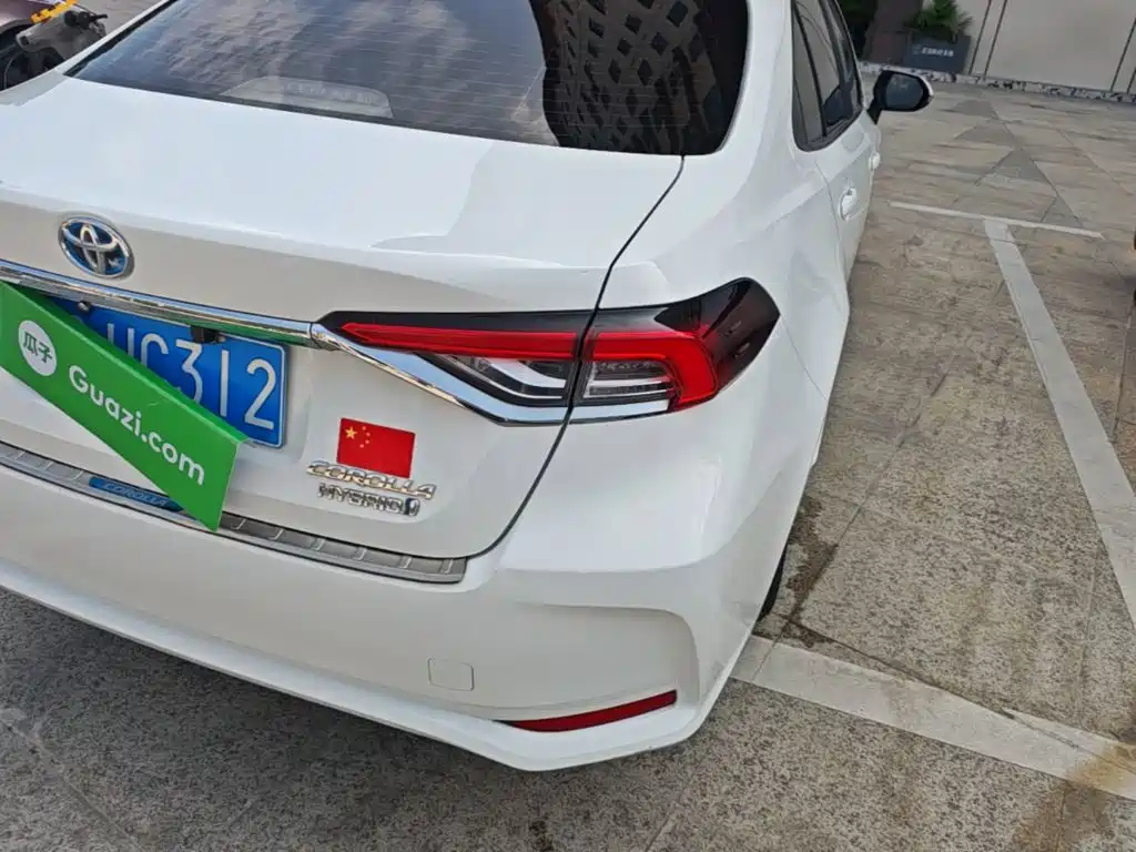 Toyota Corolla — миниатюра 8