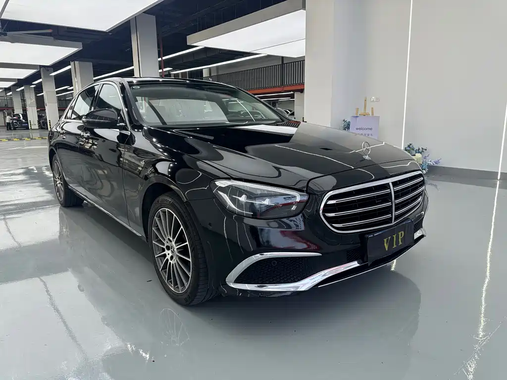 Mercedes-Benz E-Class — миниатюра 3