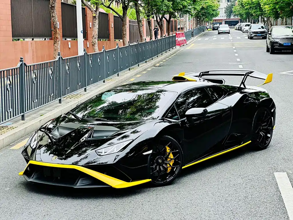 Lamborghini Huracán 2022