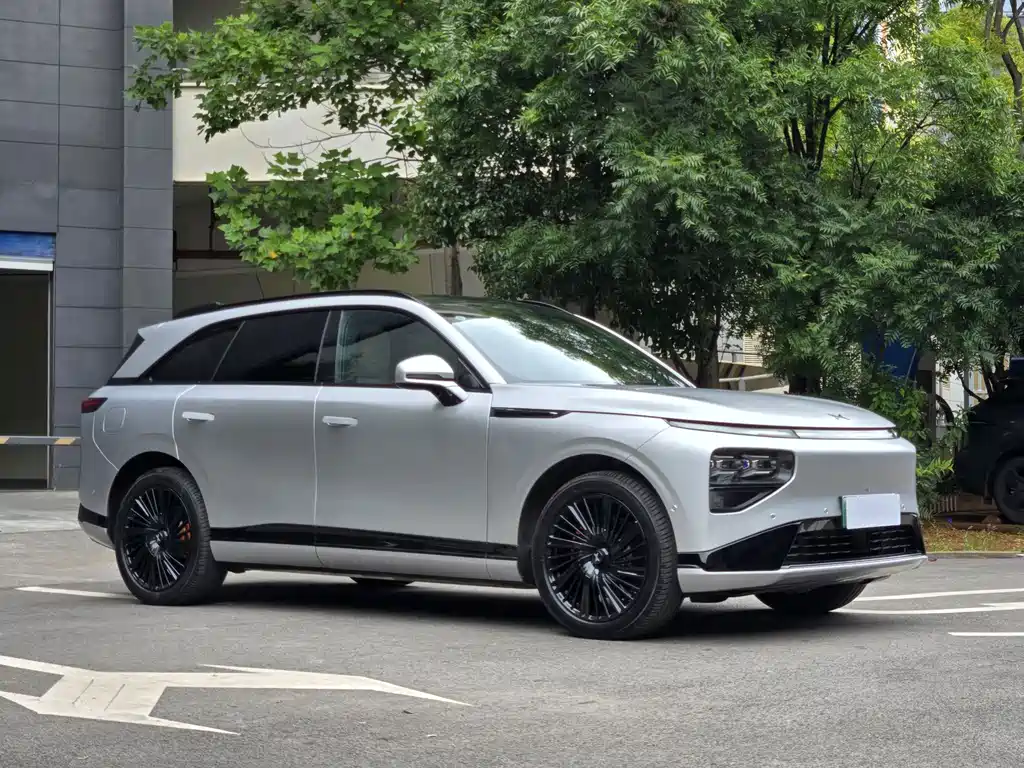 XPeng G9 — миниатюра 3