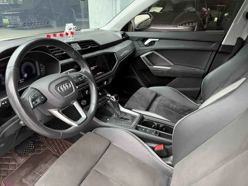 Audi Q3 — миниатюра 5