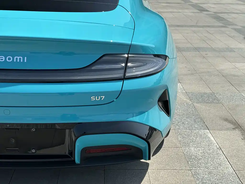 XIAOMI CAR XIAOMI SU7