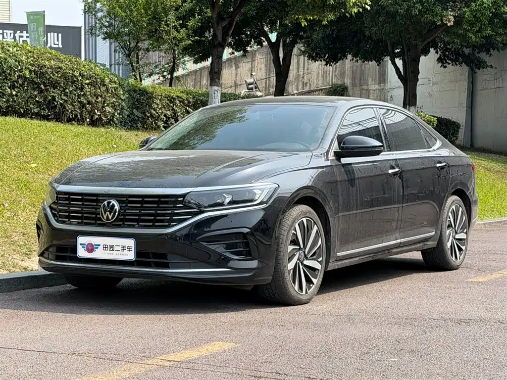 Volkswagen Passat 2022
