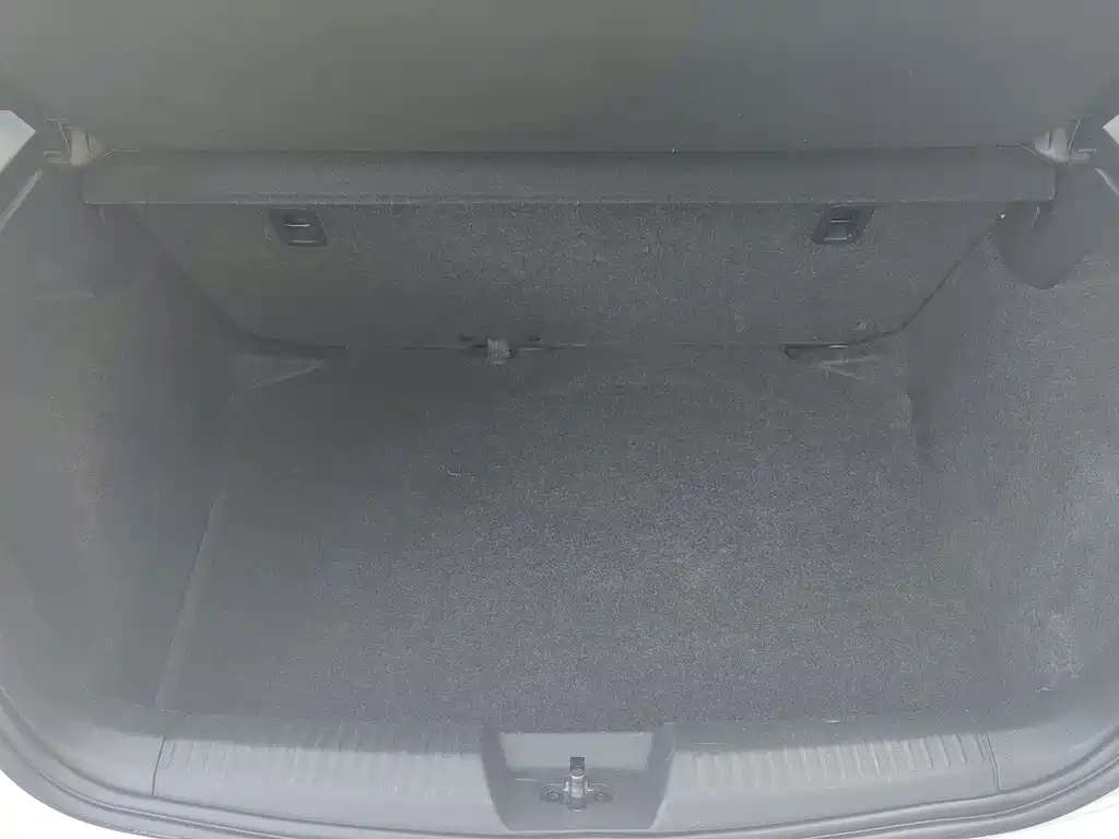 Volkswagen Polo — миниатюра 14