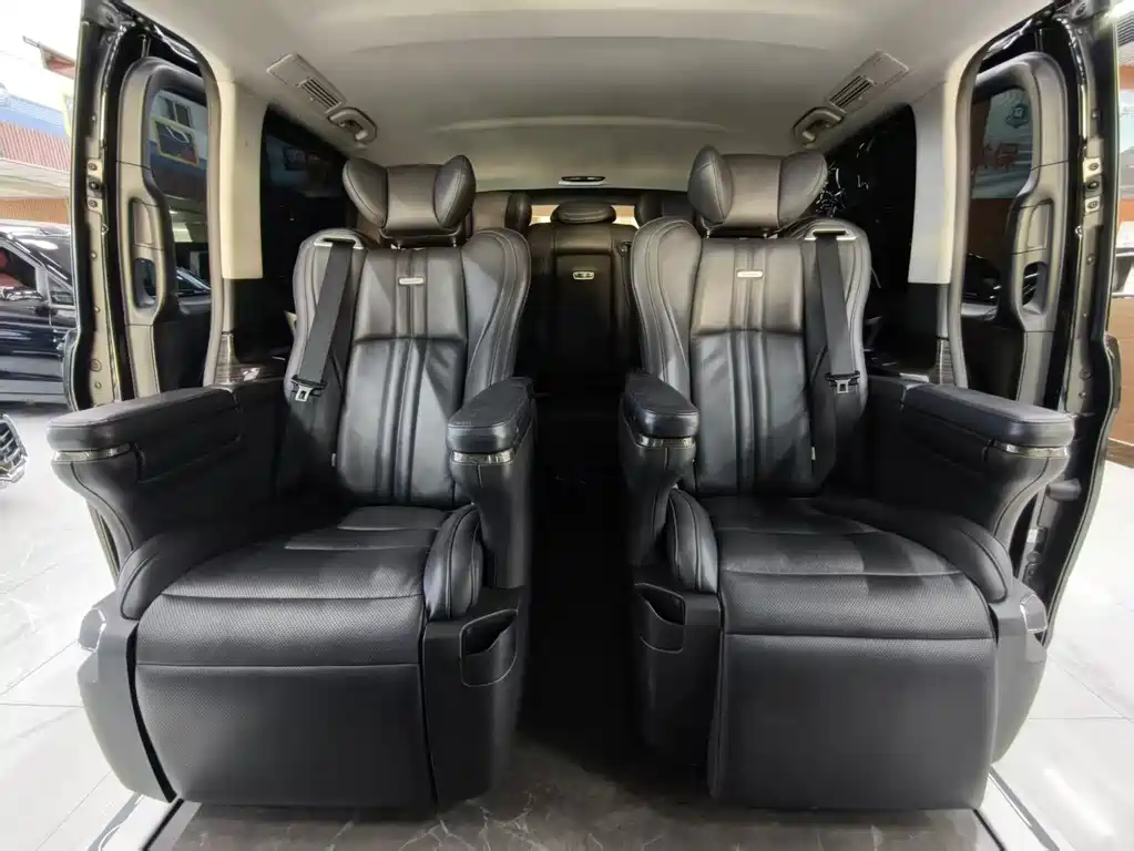 Mercedes-Benz V-Class — миниатюра 14
