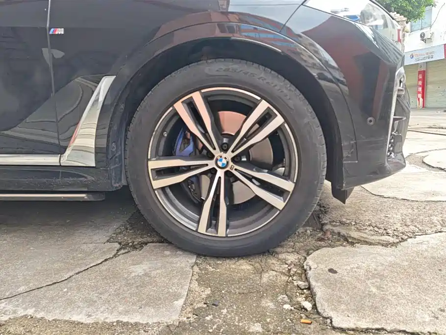 BMW X7 2022 xDrive40i Premium M Sport