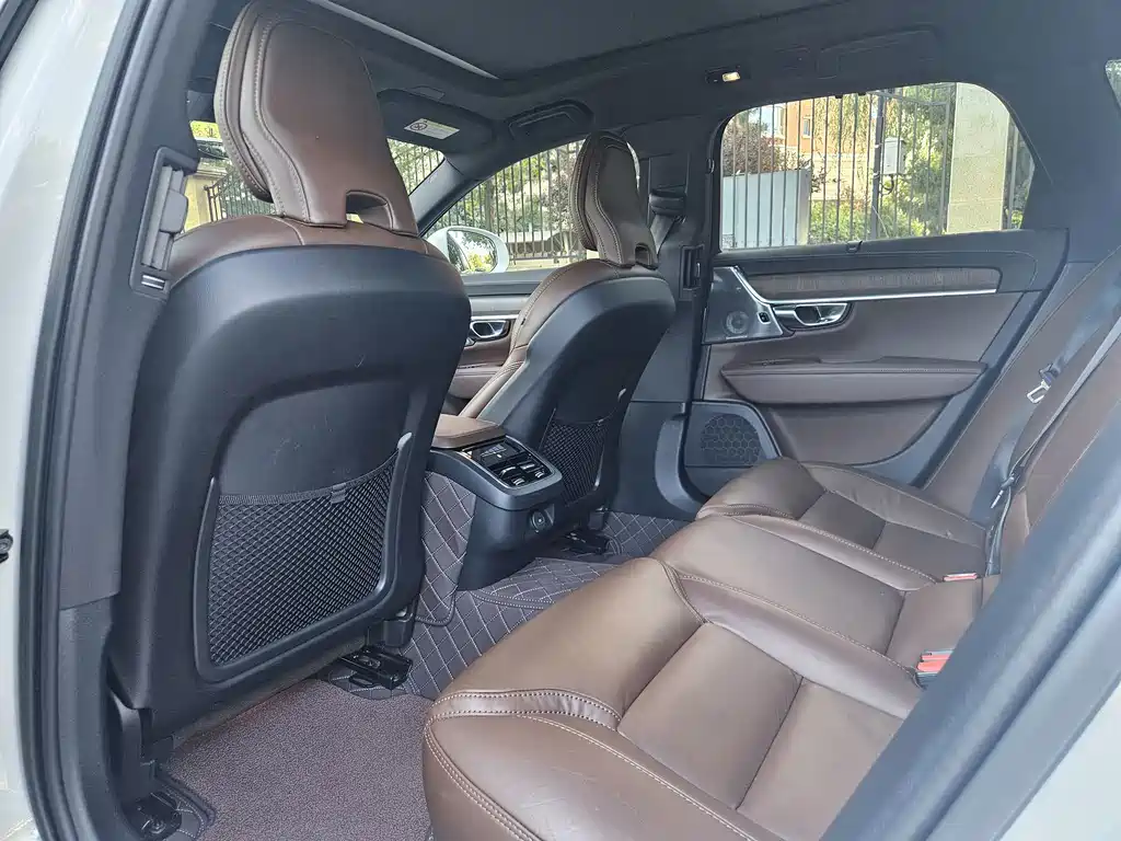 Volvo V90 — миниатюра 7