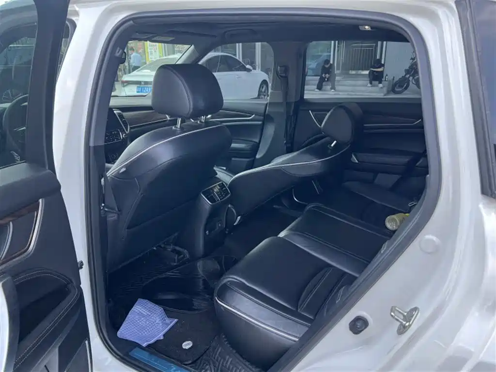 Honda UR-V — миниатюра 6
