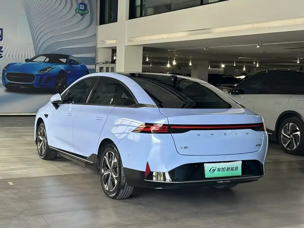XPeng P5 — миниатюра 9