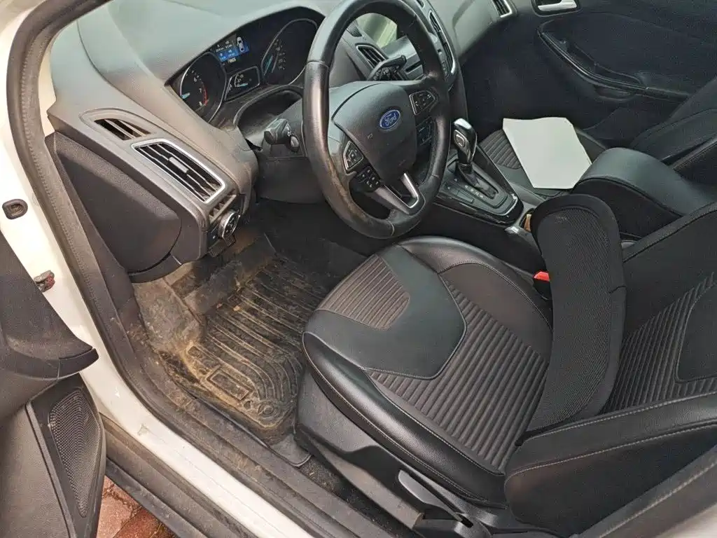 Ford Focus — миниатюра 17
