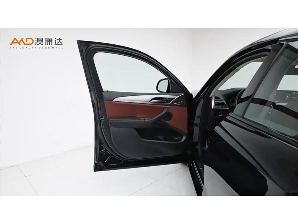 BMW X4 — миниатюра 10