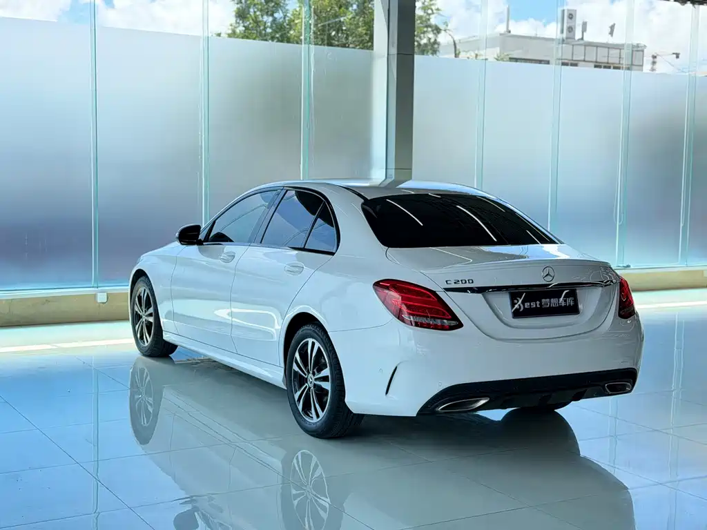 Mercedes-Benz C-Class — миниатюра 5