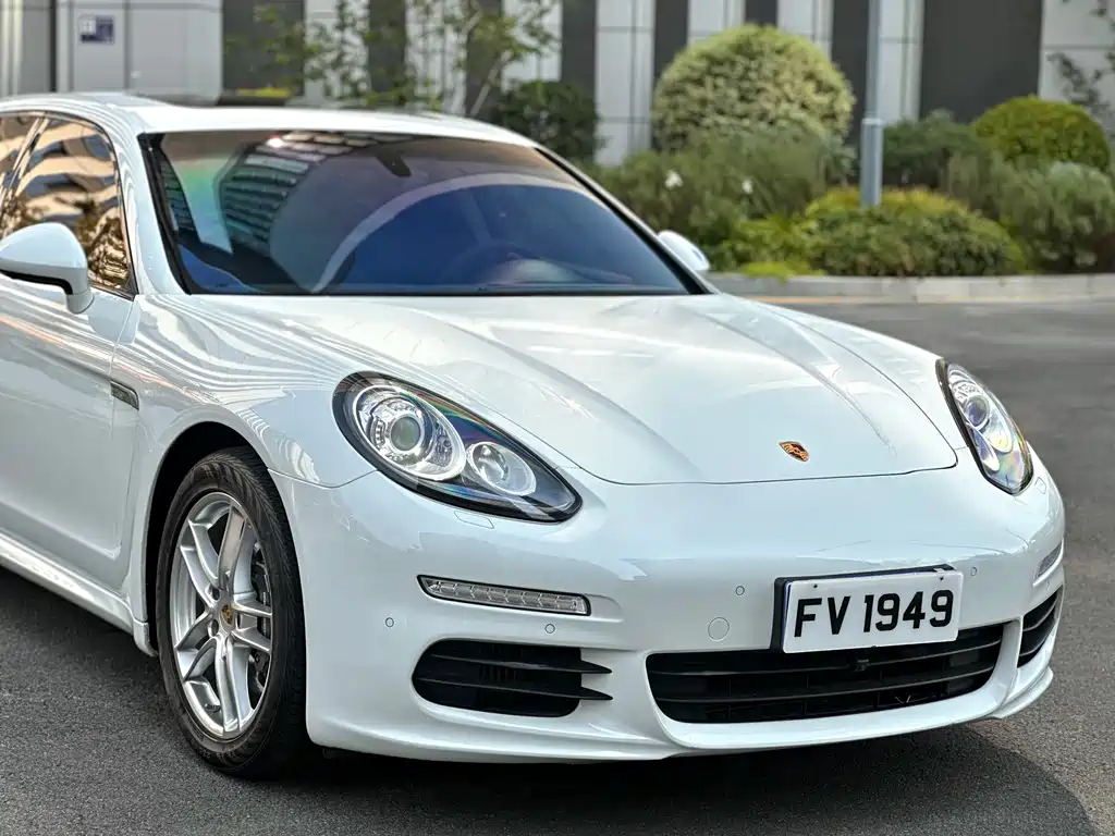 Porsche Panamera — миниатюра 6