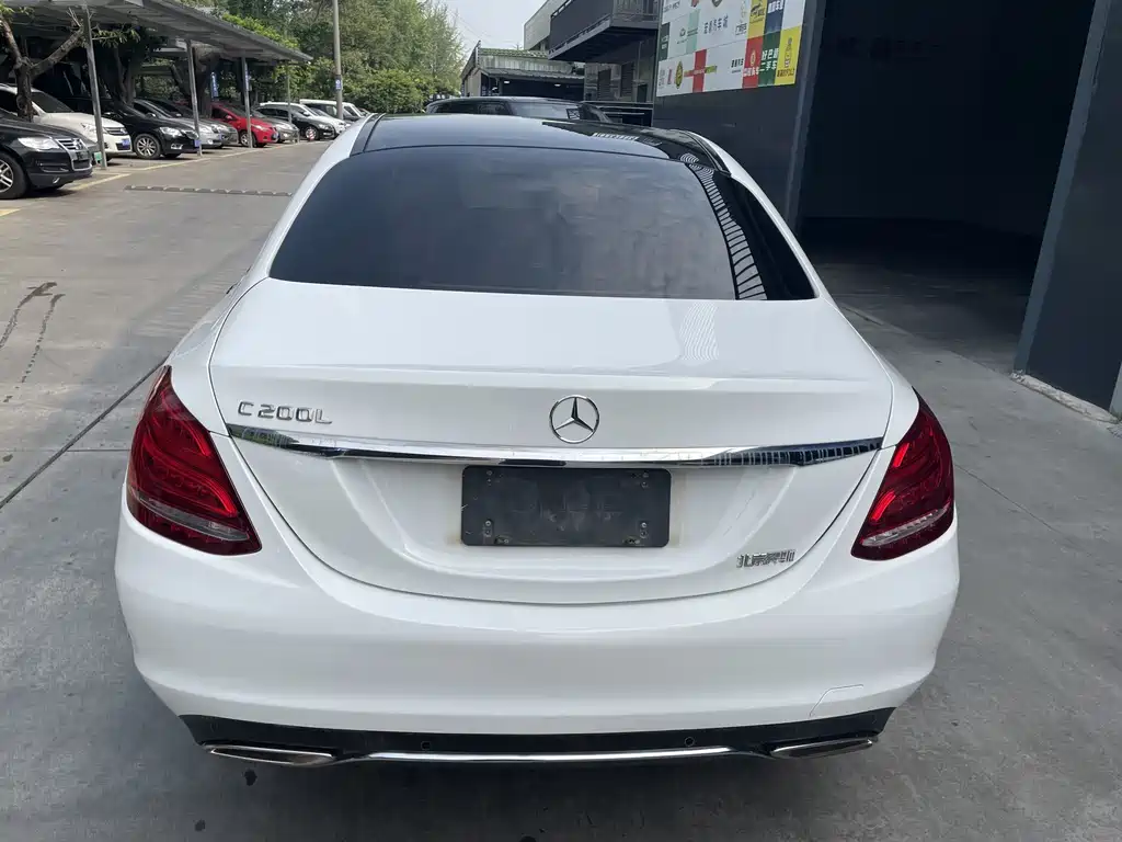 Mercedes-Benz C-Class — миниатюра 3