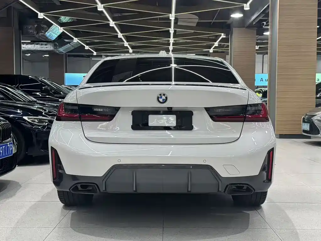 BMW 3 Series — миниатюра 11