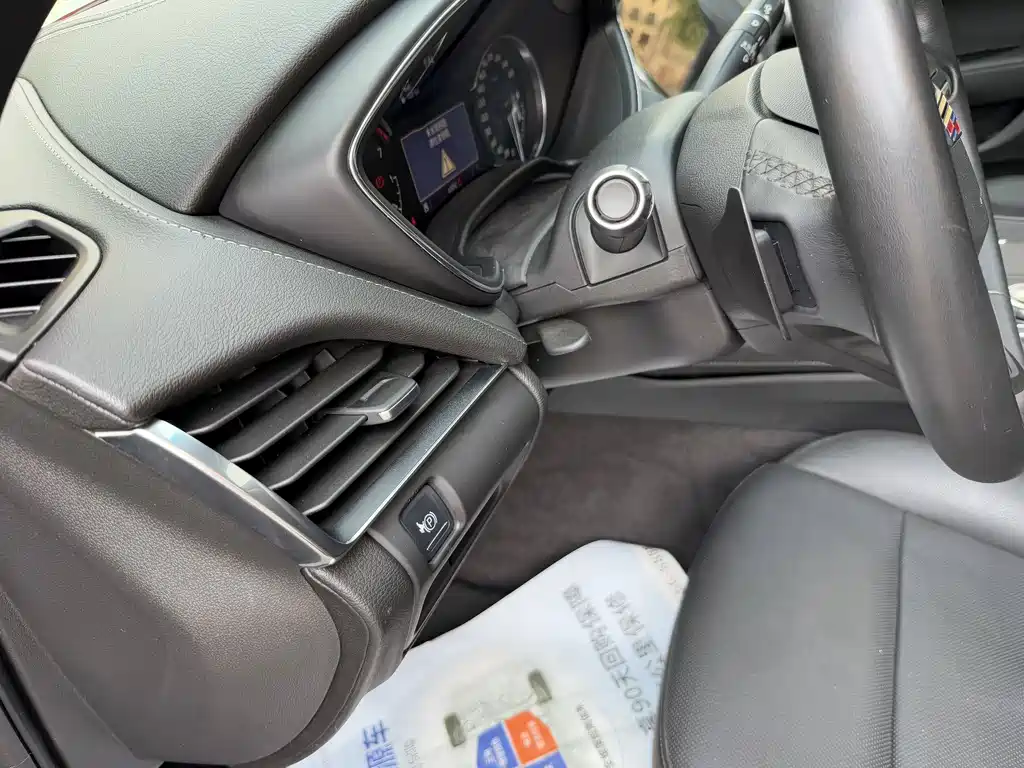 Cadillac CT5 — миниатюра 16