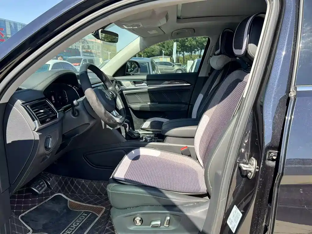 Volkswagen Teramont — миниатюра 5