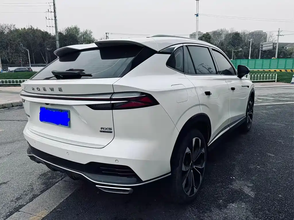 Roewe RX5 — миниатюра 4
