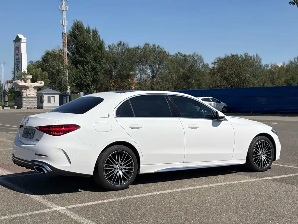 Mercedes-Benz C-Class — миниатюра 22