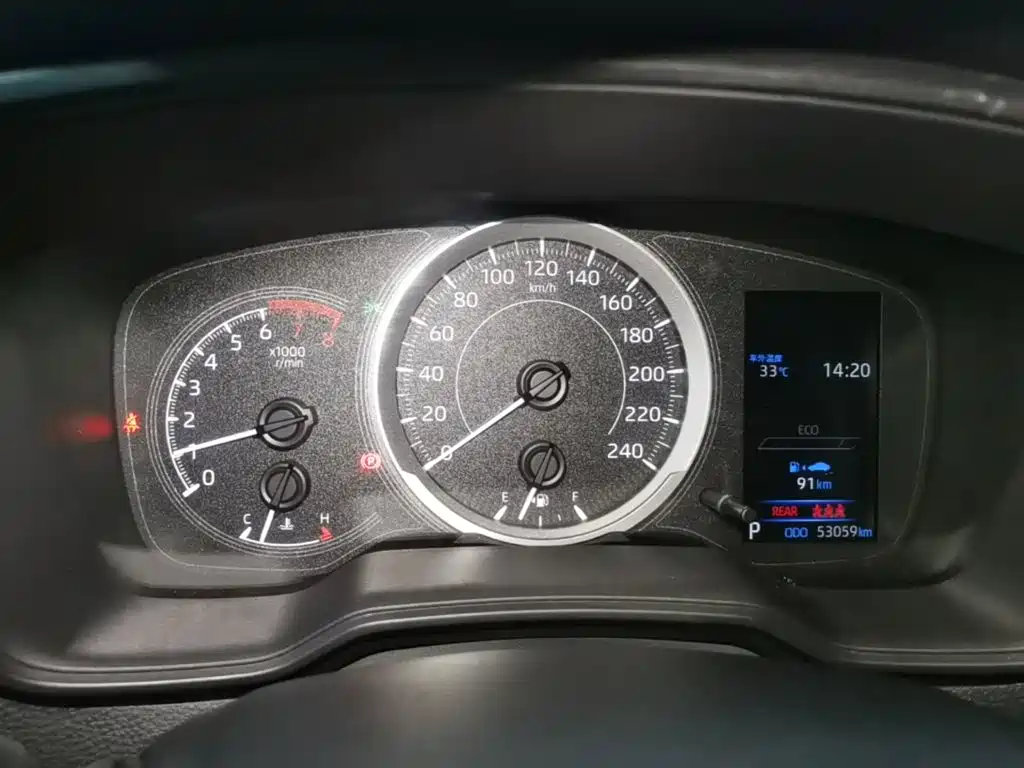 Toyota Corolla — миниатюра 12