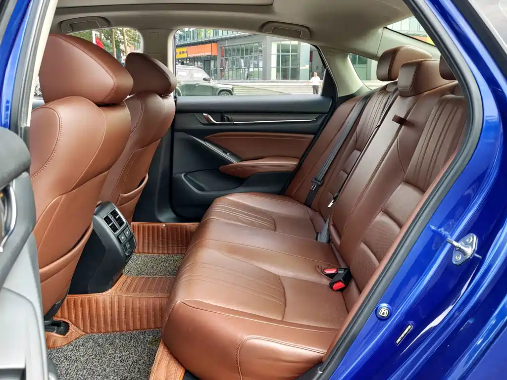 Honda Accord — миниатюра 6
