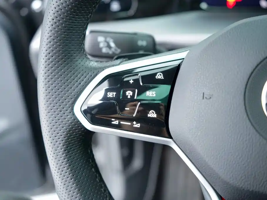 Volkswagen Golf GTI — миниатюра 29