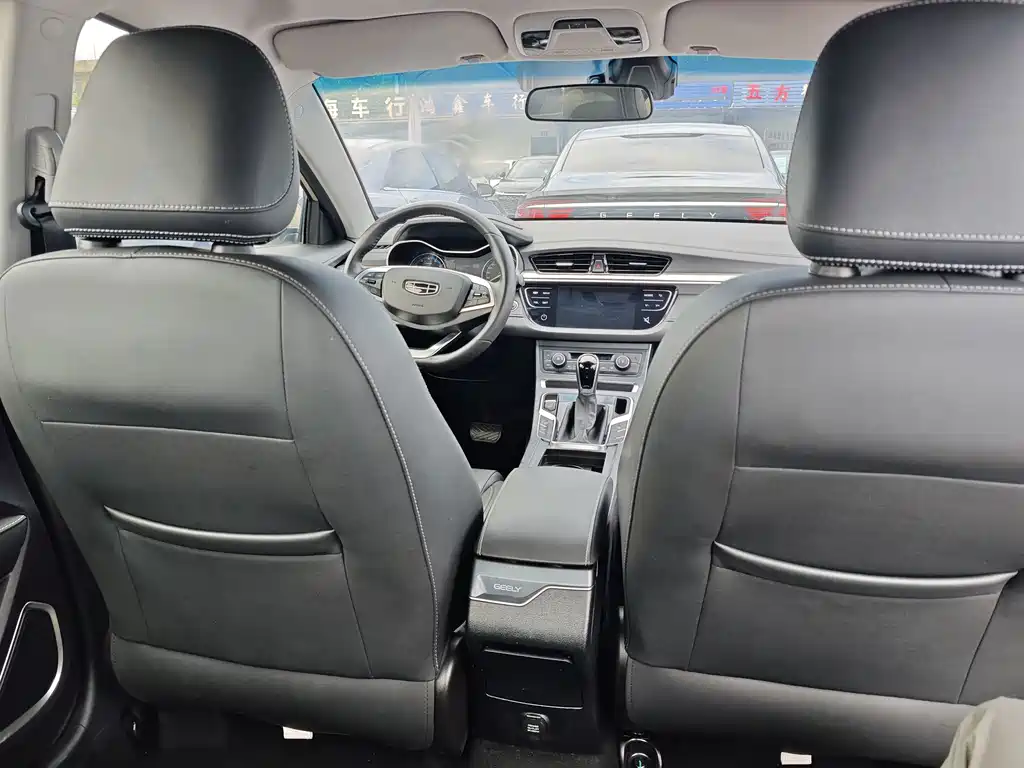 Geely Emgrand — миниатюра 7