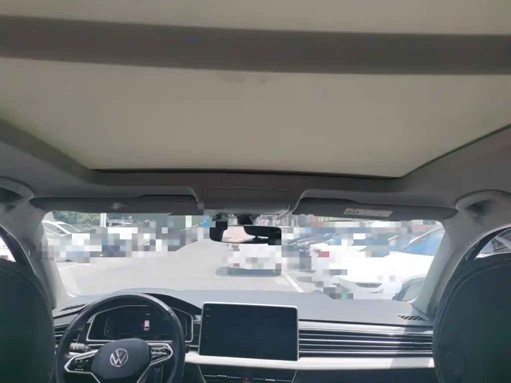 Volkswagen Tiguan L — миниатюра 9