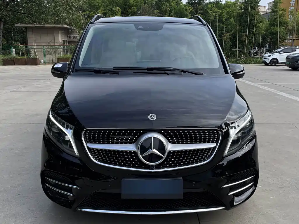 Mercedes-Benz V-Class — миниатюра 2