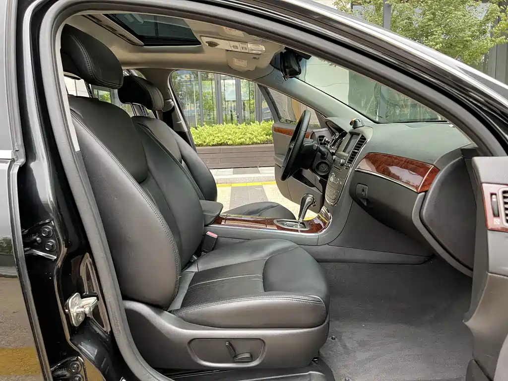 Buick Park Avenue — миниатюра 7