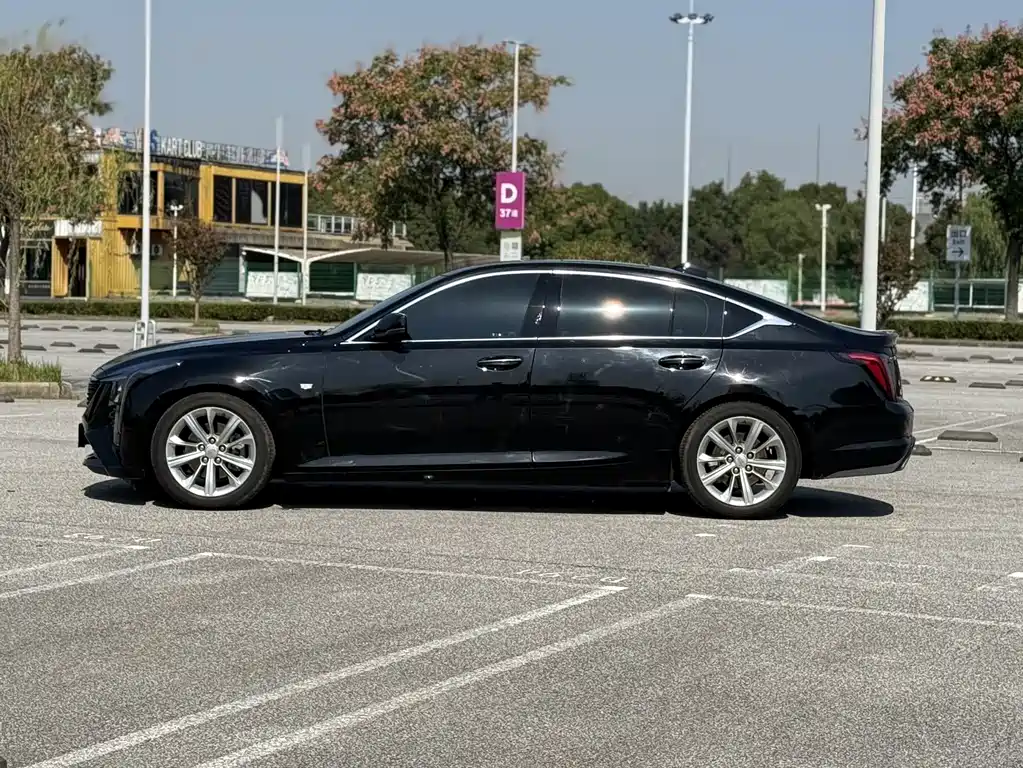 Cadillac CT5 — миниатюра 4