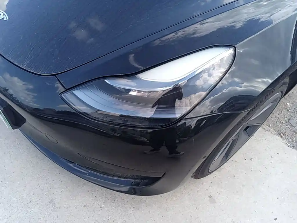 Tesla Model 3 — миниатюра 24