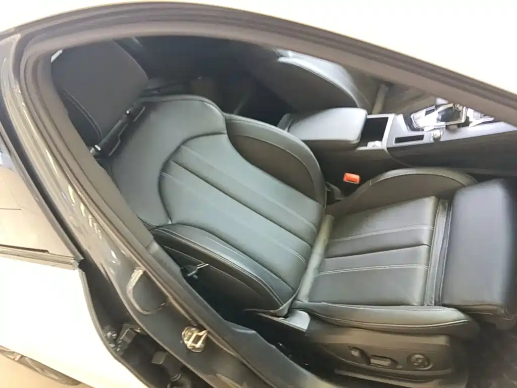 Audi A4L — миниатюра 25