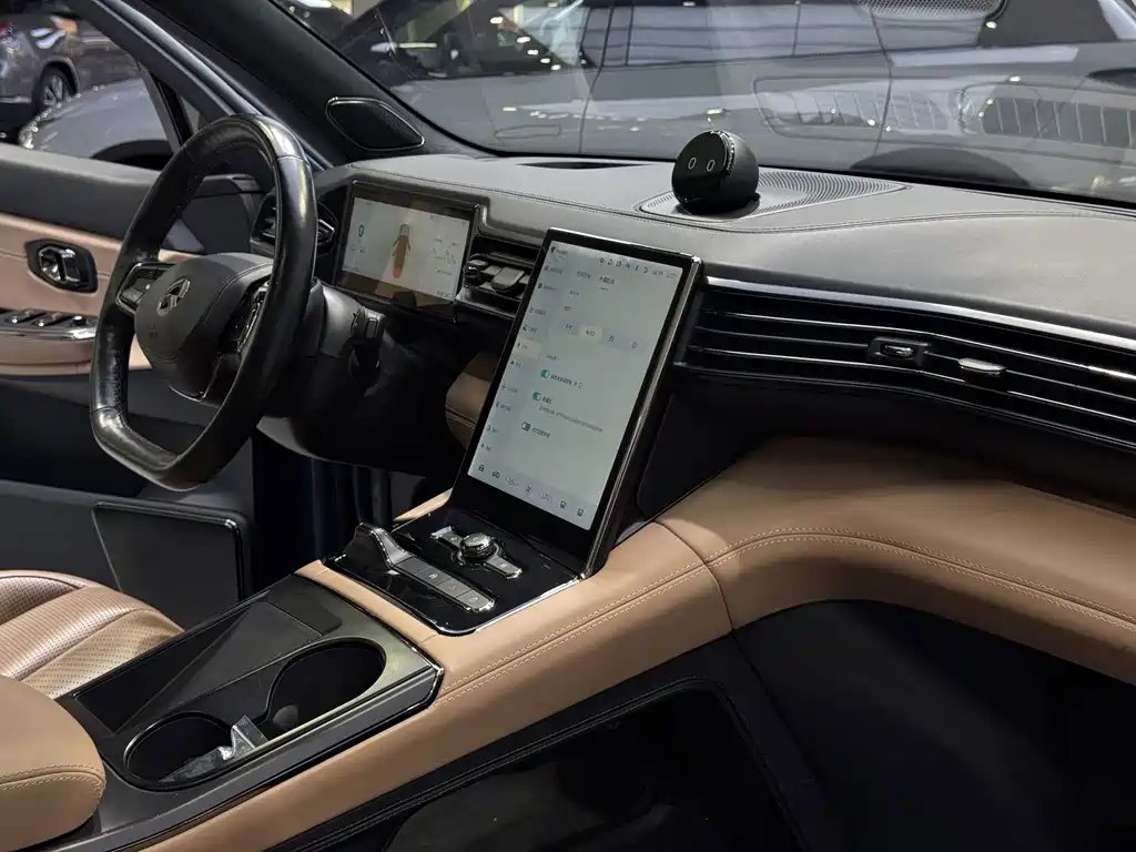 NIO ES8 — миниатюра 20