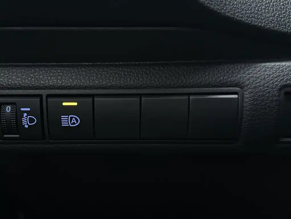 Toyota Corolla — миниатюра 18