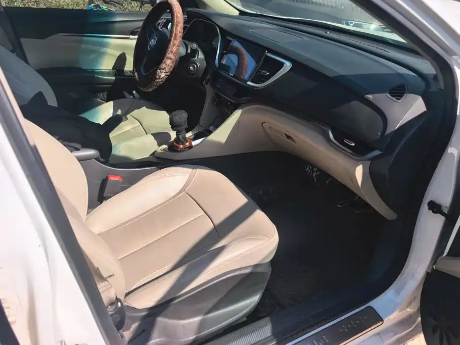 Buick Excelle — миниатюра 7