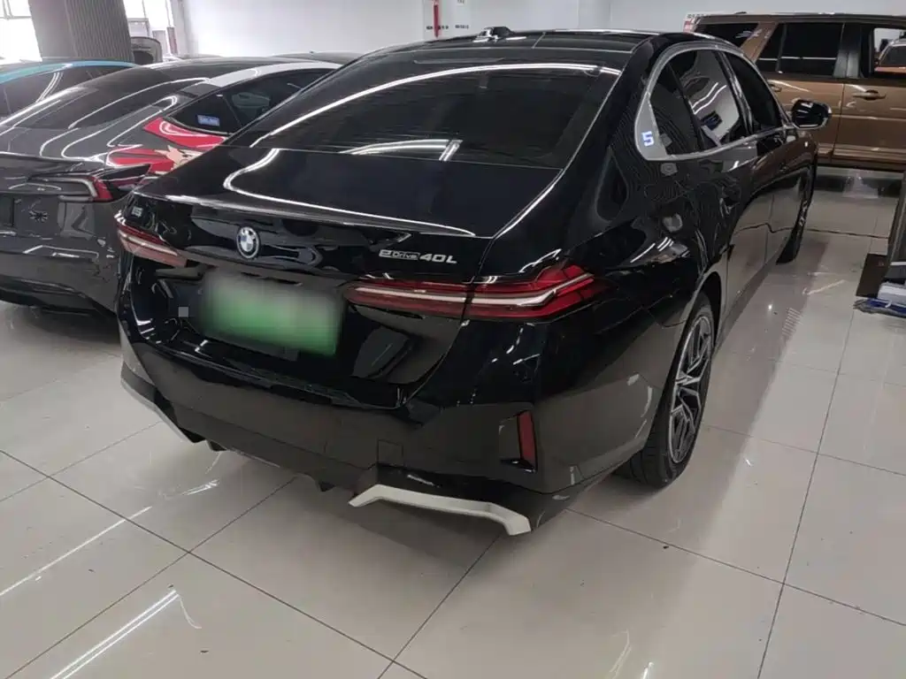 BMW i5 — миниатюра 7