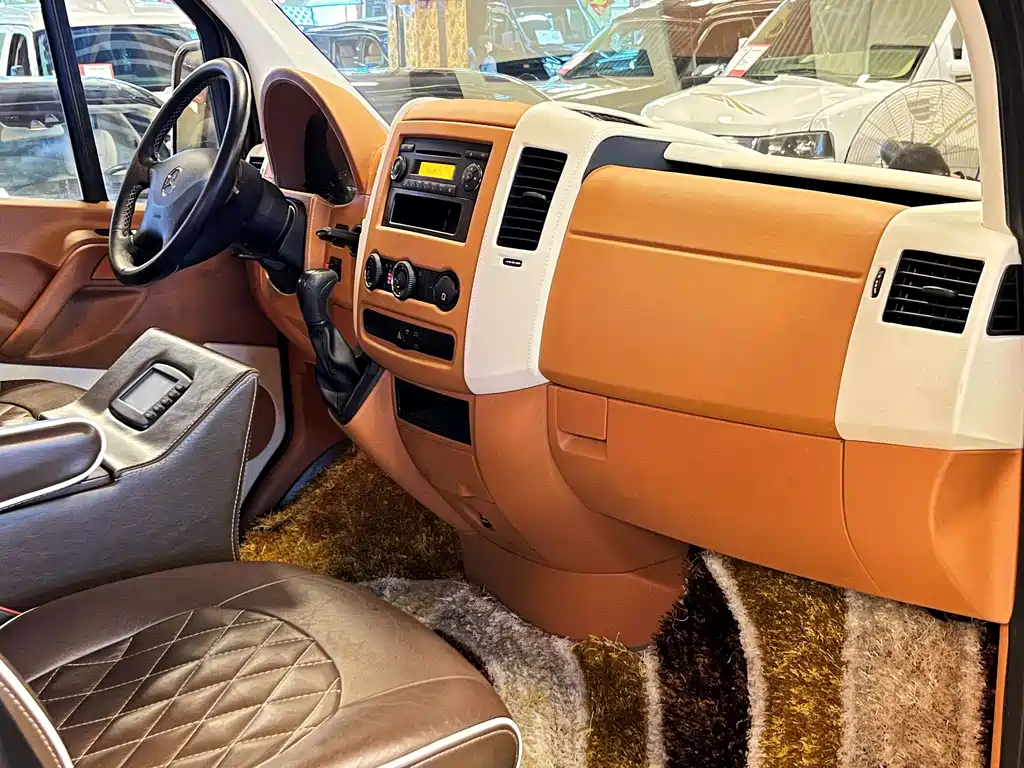 Mercedes-Benz Sprinter — миниатюра 10