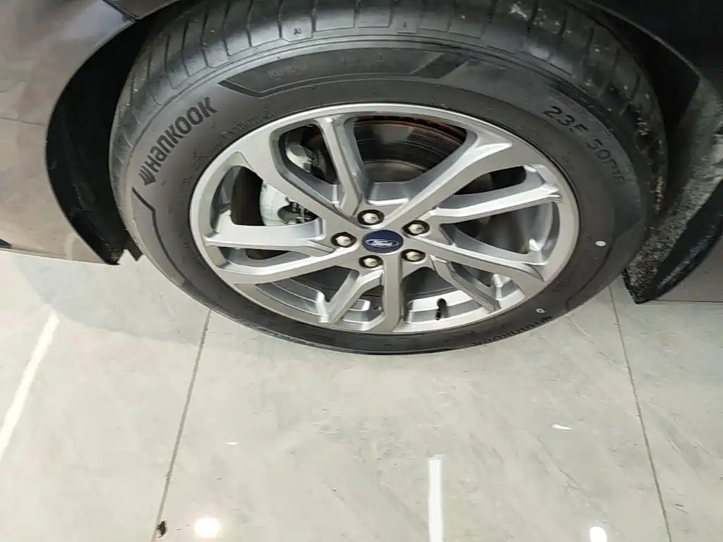 Ford Mondeo — миниатюра 23