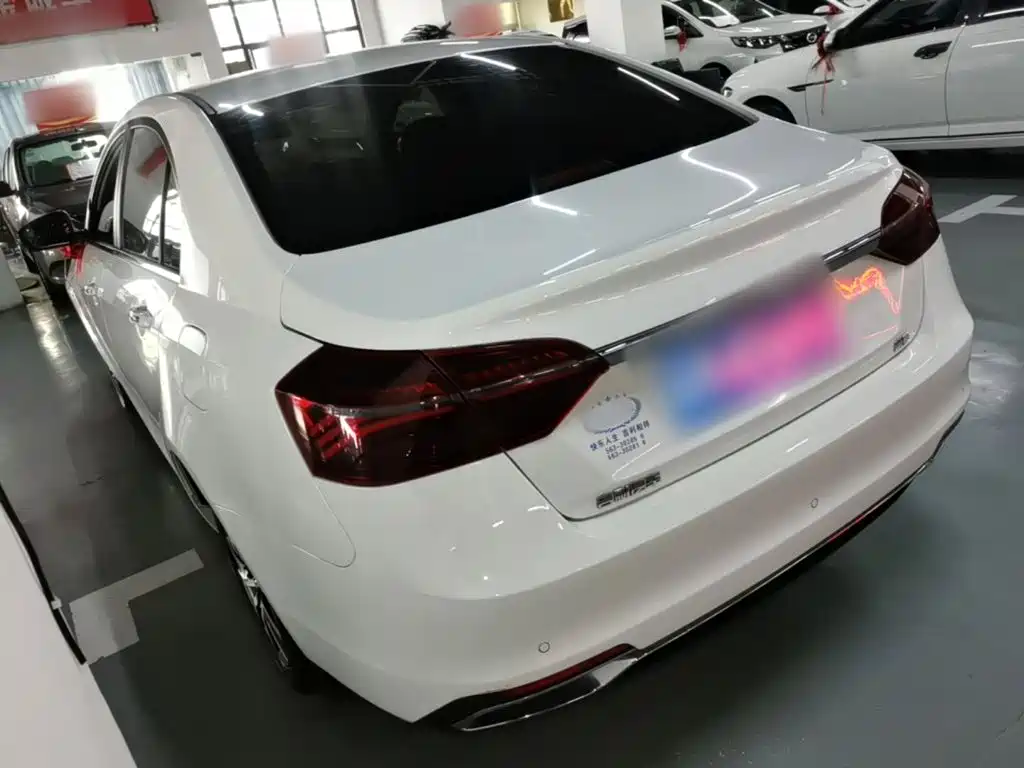 Geely Emgrand — миниатюра 5