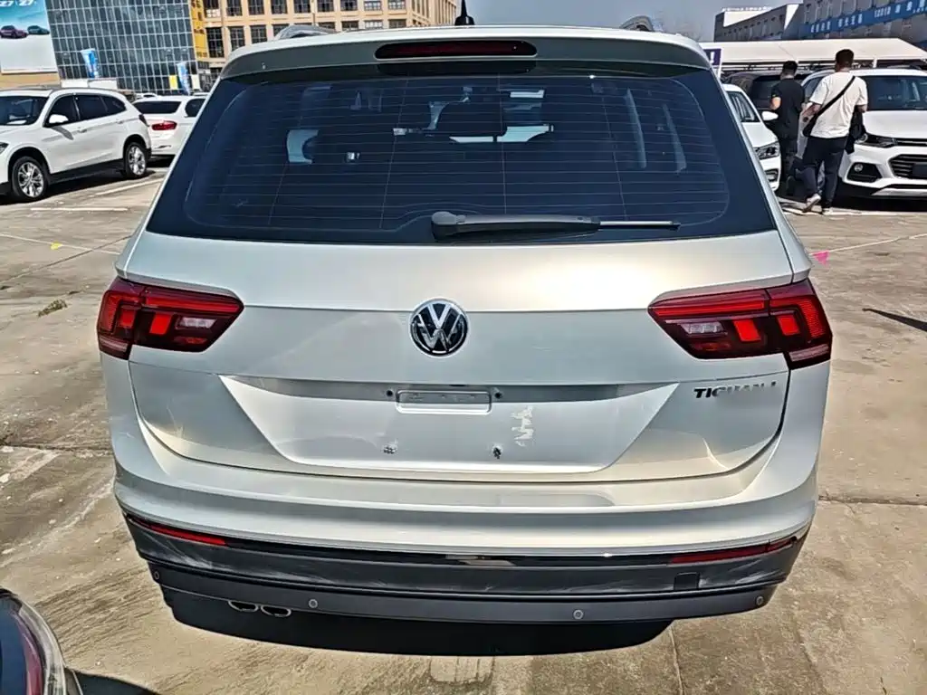 Volkswagen Tiguan L — миниатюра 6