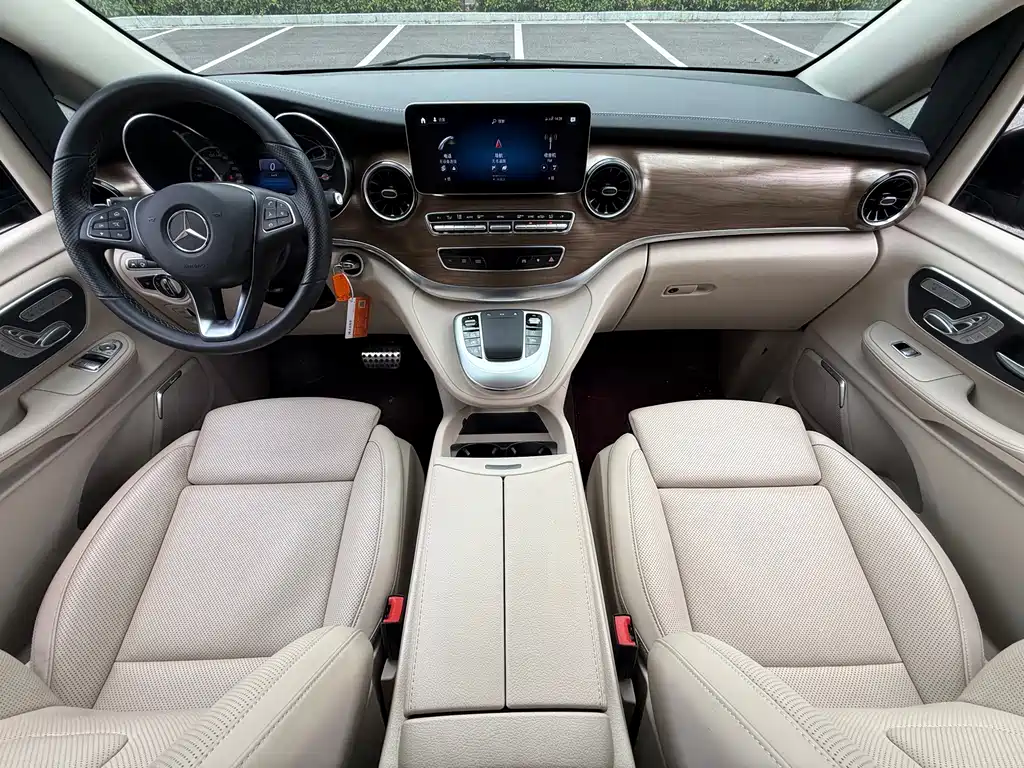 Mercedes-Benz V-Class — миниатюра 12