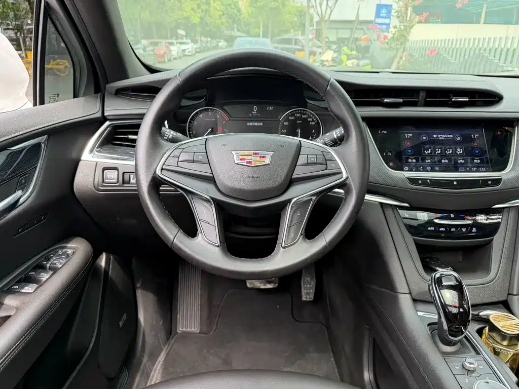 Cadillac XT5 — миниатюра 14