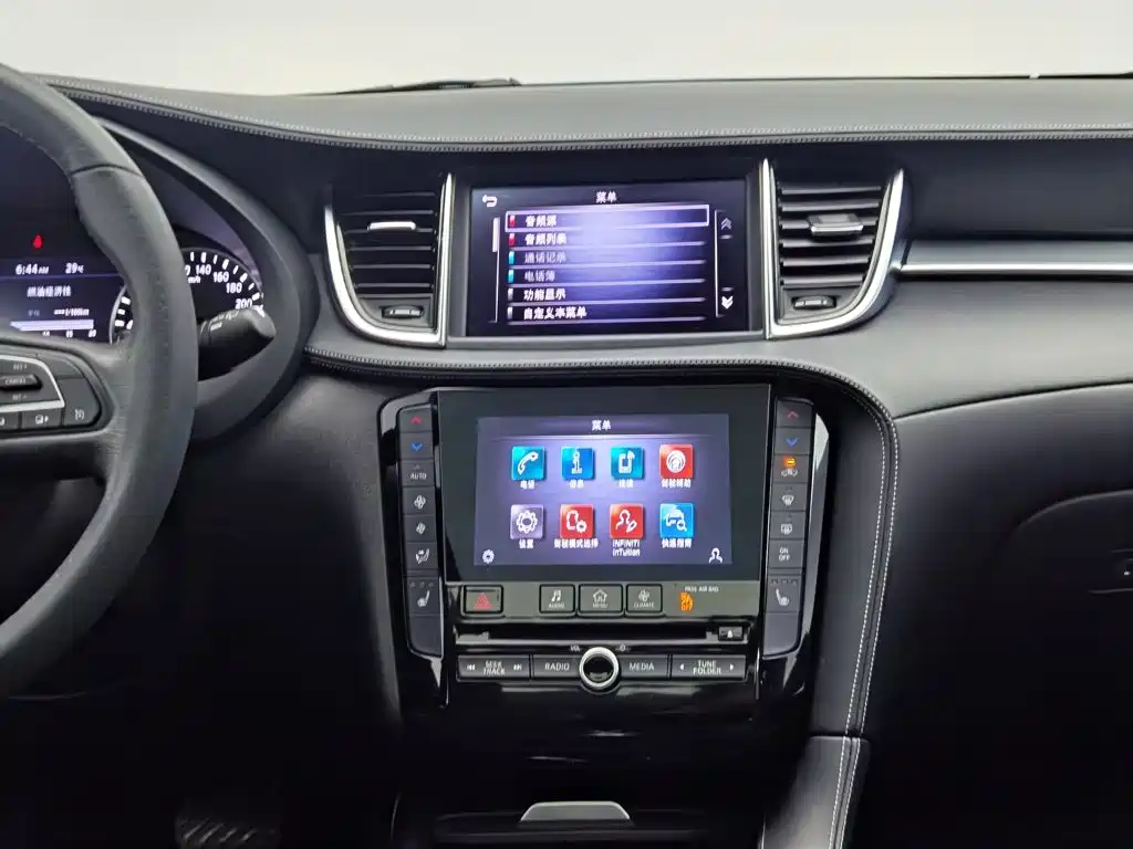 Infiniti QX50 — миниатюра 12