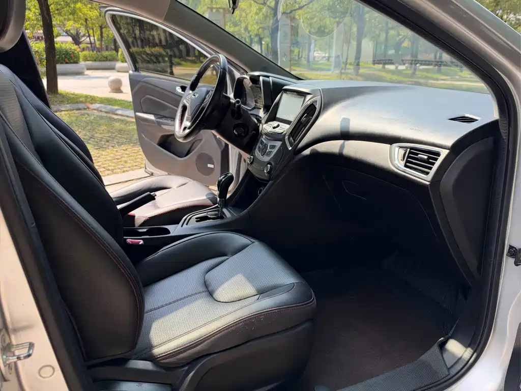 Chery Arrizo 5 — миниатюра 13