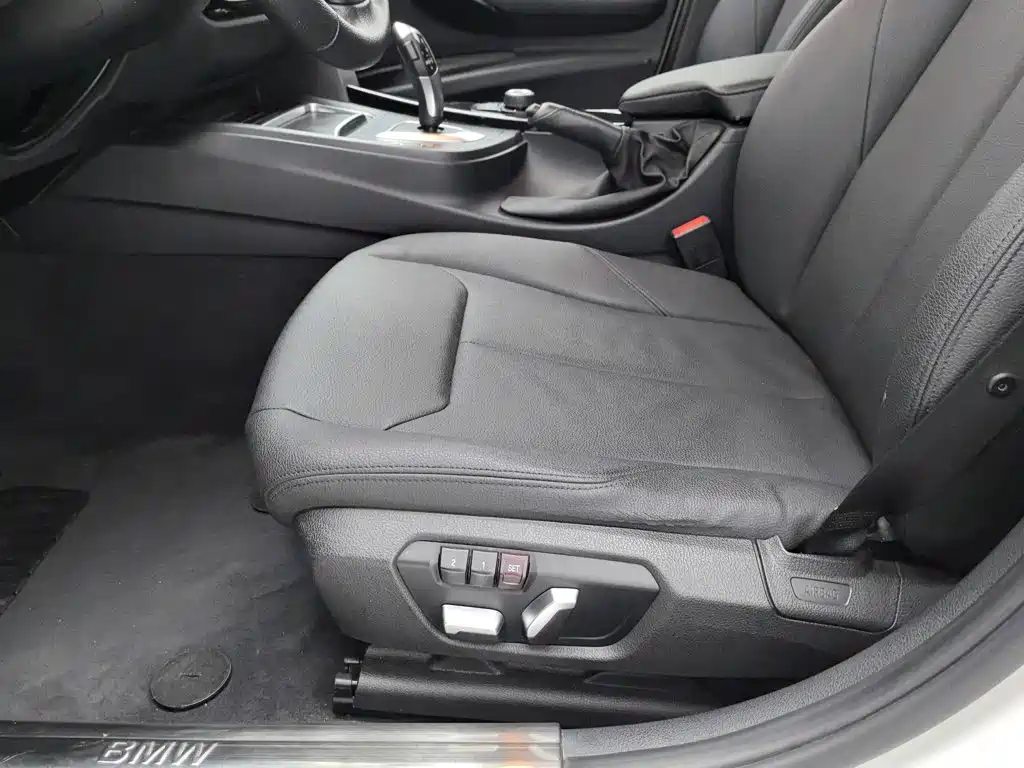 BMW 3 Series — миниатюра 20