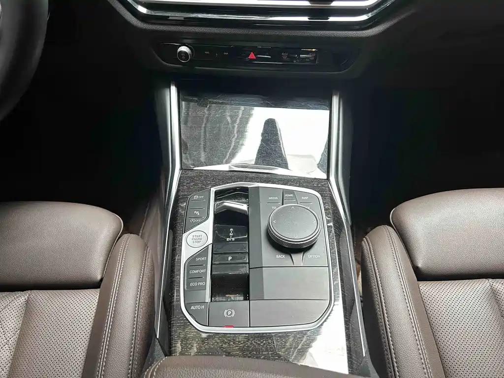 BMW 3 Series — миниатюра 18
