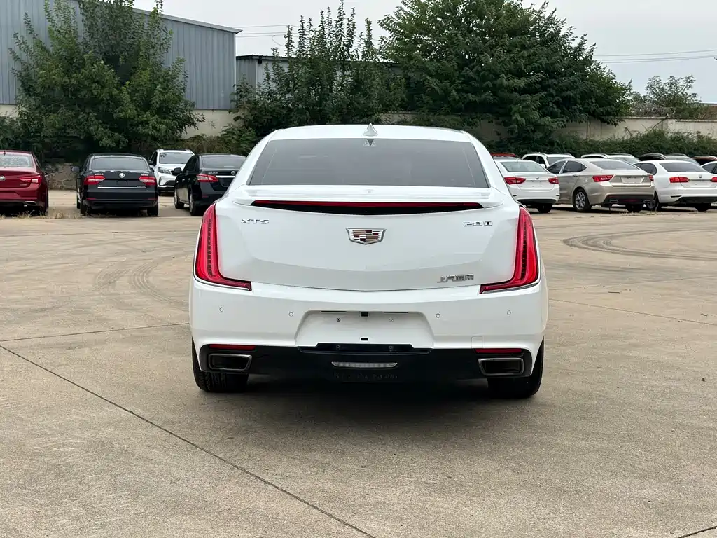Cadillac XTS — миниатюра 10