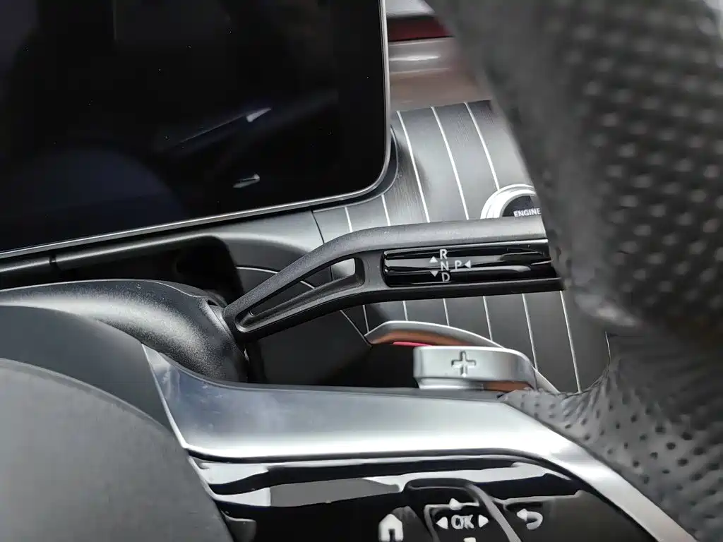 Mercedes-Benz C-Class — миниатюра 13